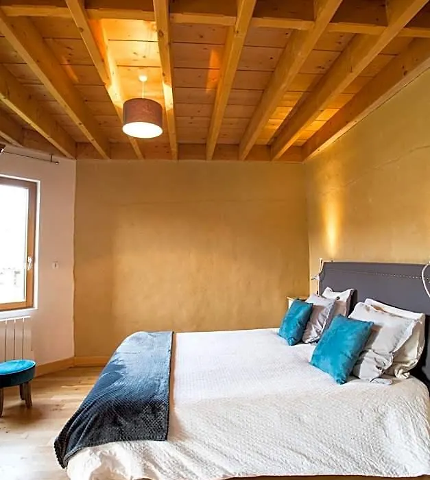 B&B Wood Cottage-1